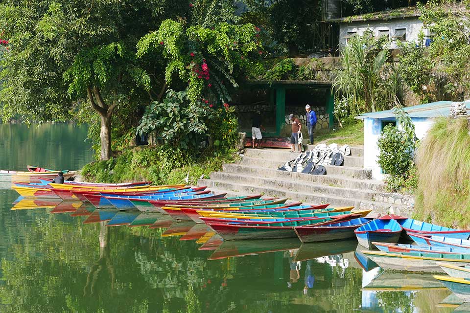 impressions_pokhara_lake1
